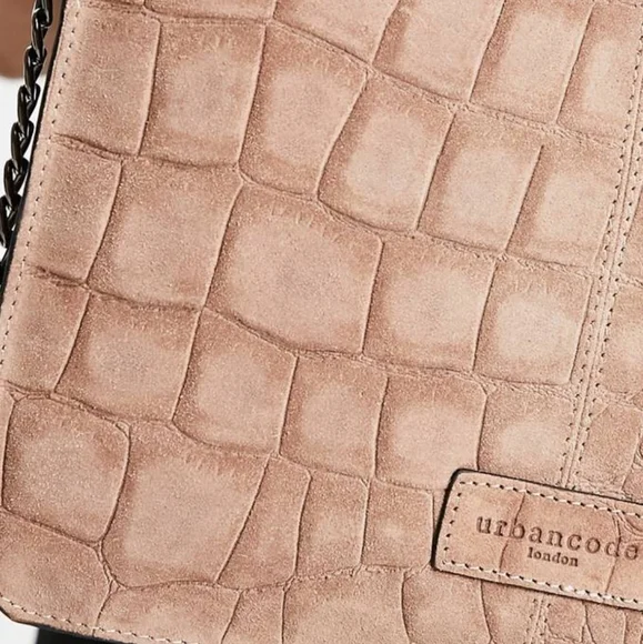 Urbancode Leather crock purse - Picture 10 of 15